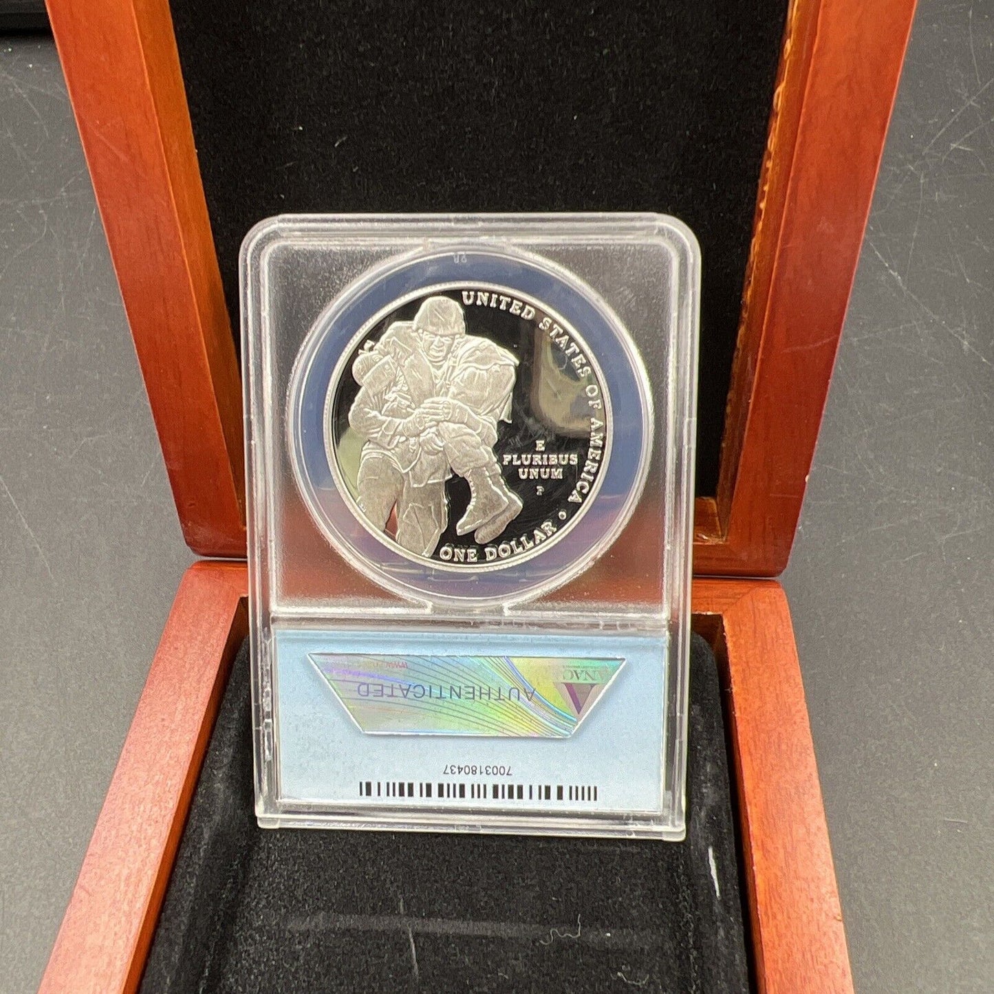 2011 P Medal Of Honor 90% Silver Dollar Coin PR70 DCAM ANACS in Display Box #018