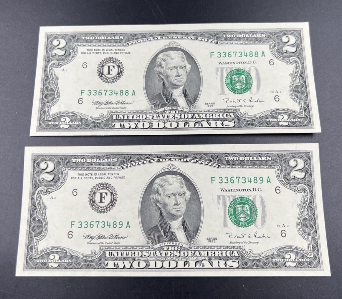 2 Consecutive 1995 $2 Two Dollar FRN Note Bills Choice UNC US Currency #489