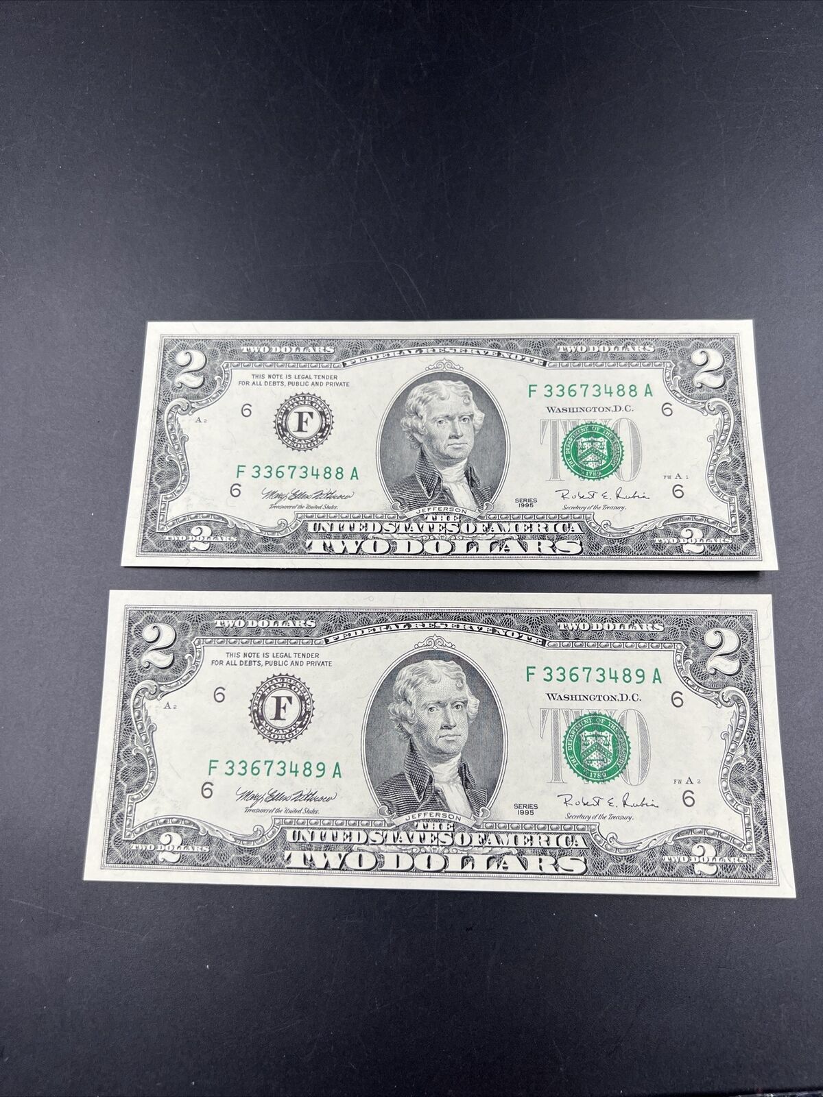 2 Consecutive 1995 $2 Two Dollar FRN Note Bills Choice UNC US Currency #489